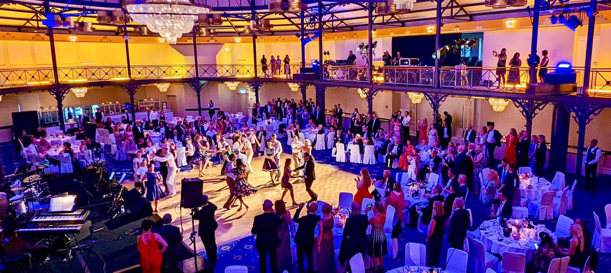 Tanz beim Rotary Ball